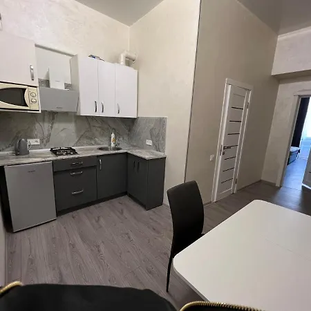 Kulisha 2bedroom Near Opera House With Balcony * Lviv