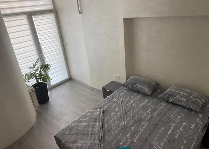 Kulisha 2bedroom Near Opera House With Balcony *