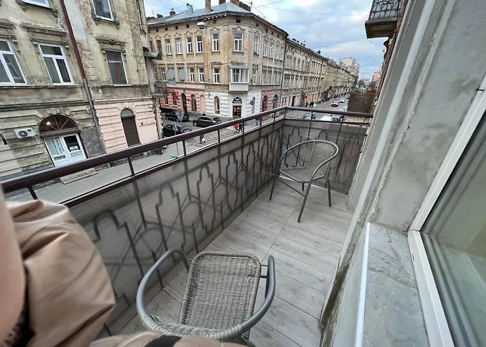 Kulisha 2bedroom Near Opera House With Balcony Apartamento *